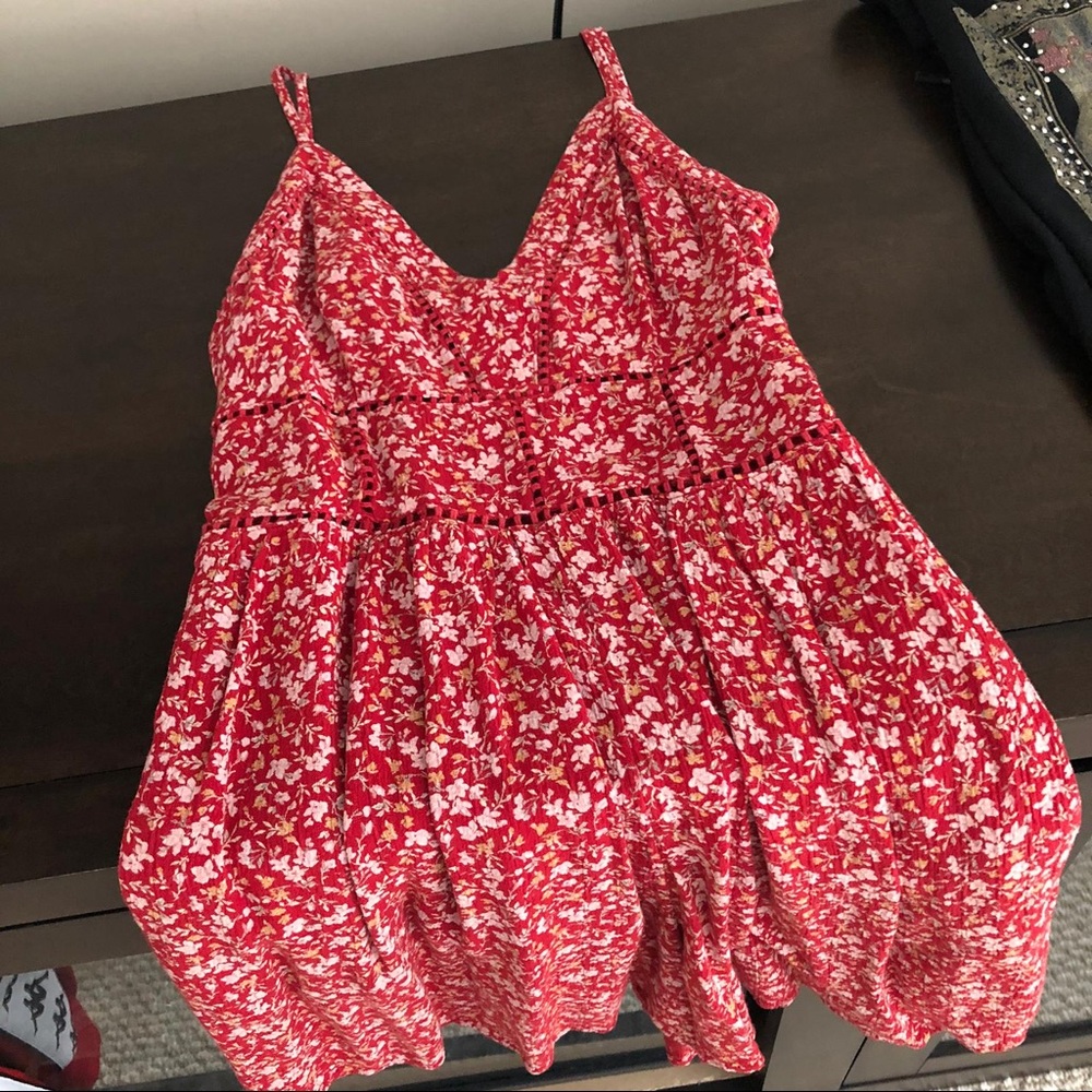 Short sleeveless mini dress